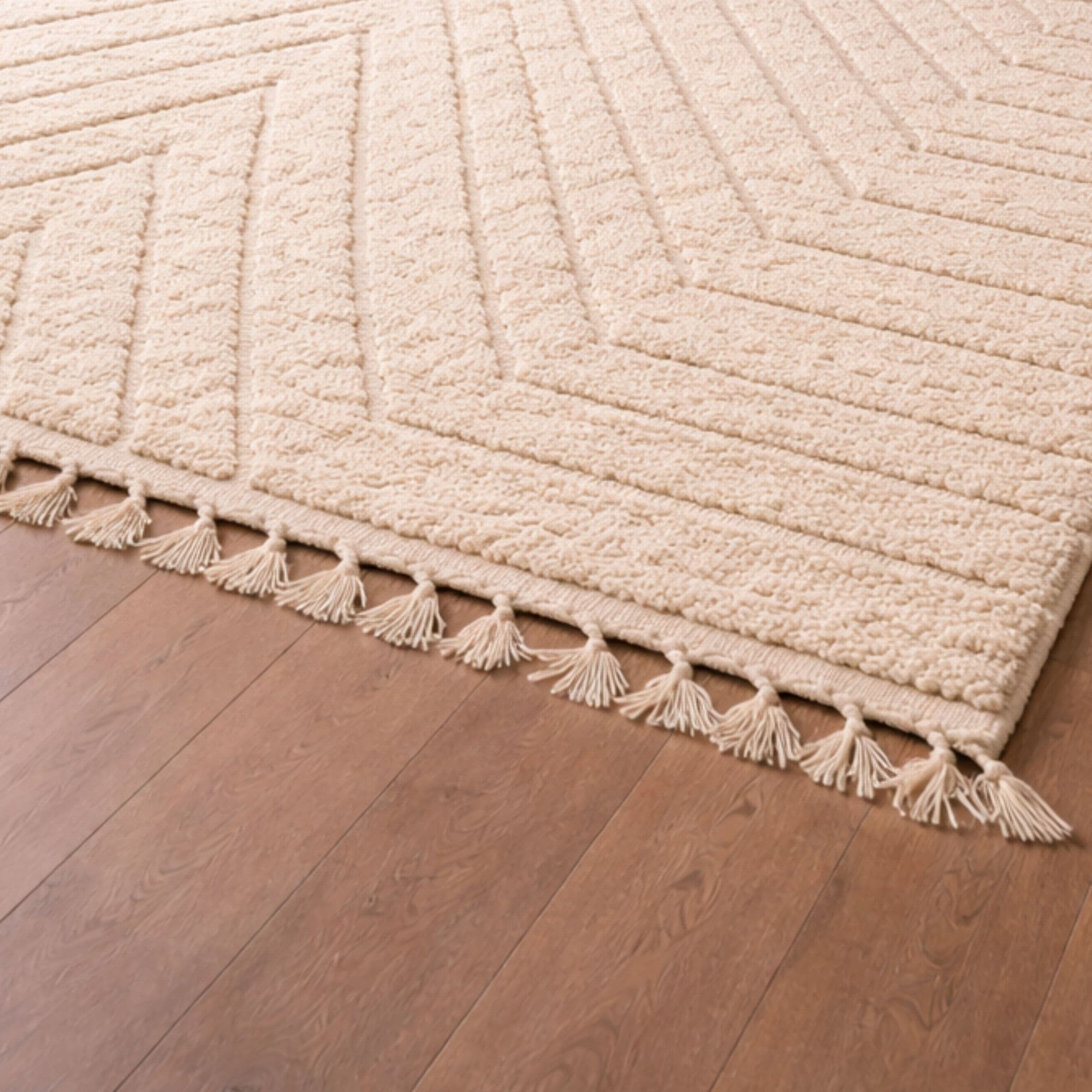 Monochrome Moroccan Wool Rug - Raised Linear Design - Mrirt Moroccan rug by Nomadinas