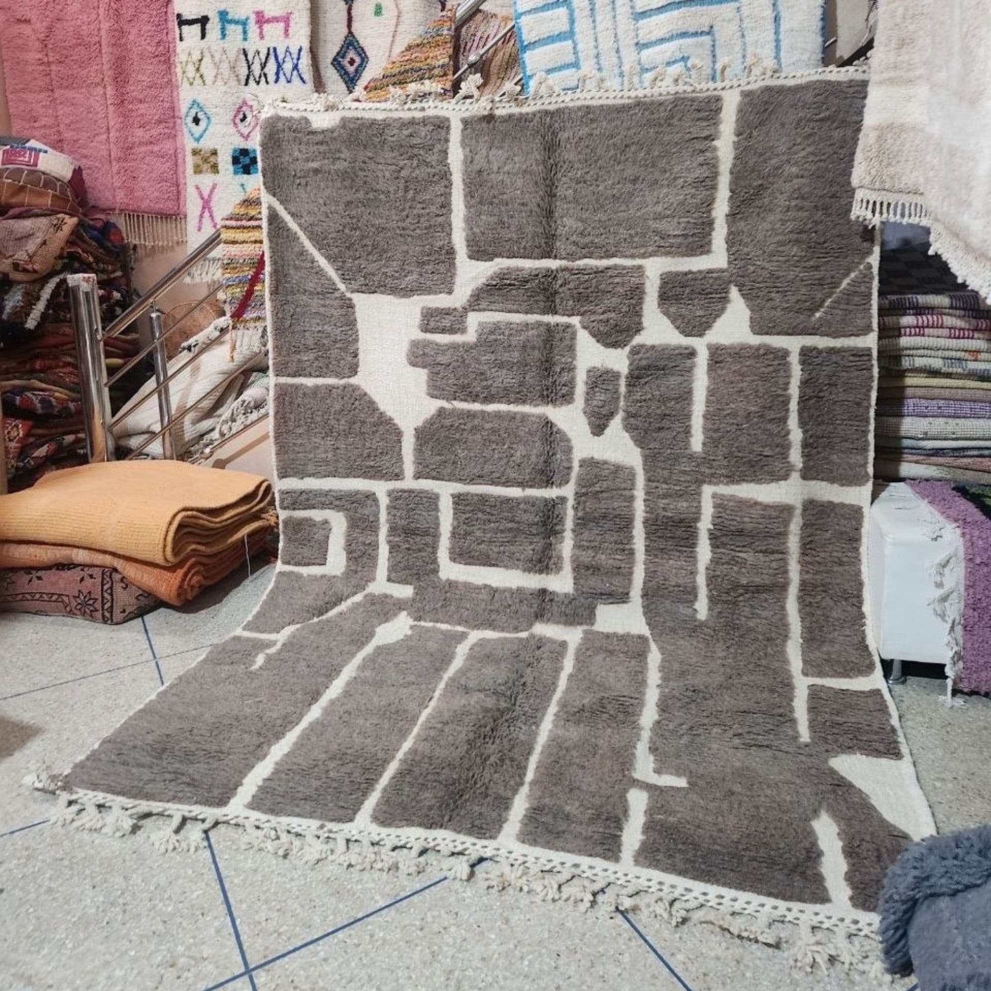 Gray Moroccan Mrirt Rug - Abstract Wool Blocks - Detail view 3