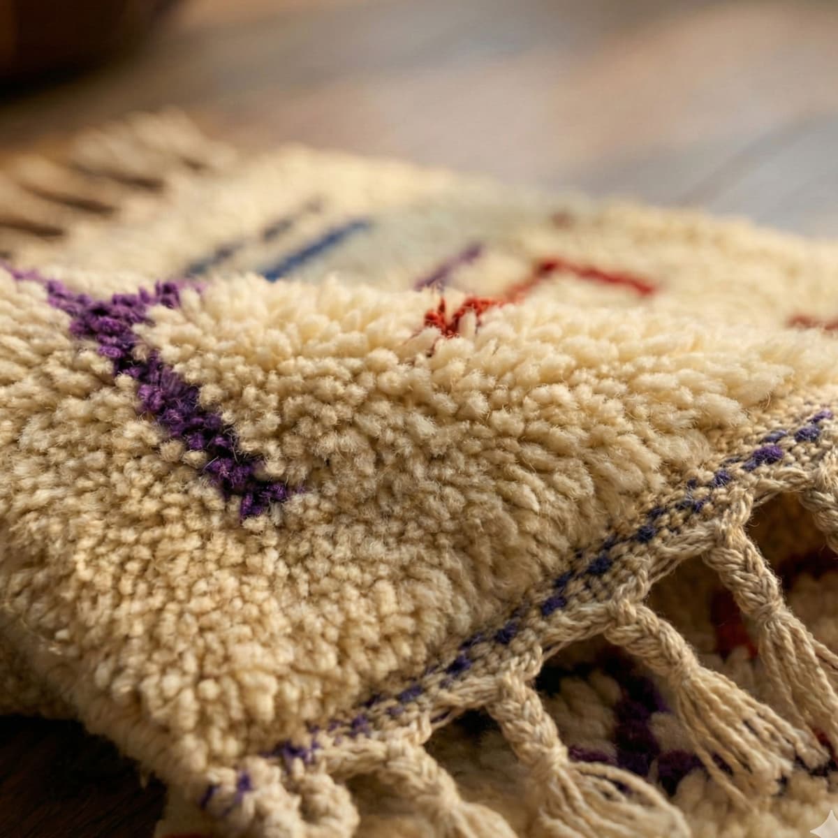 Vintage Azilal Rug — Hand Knotted Wool - Detail view 2