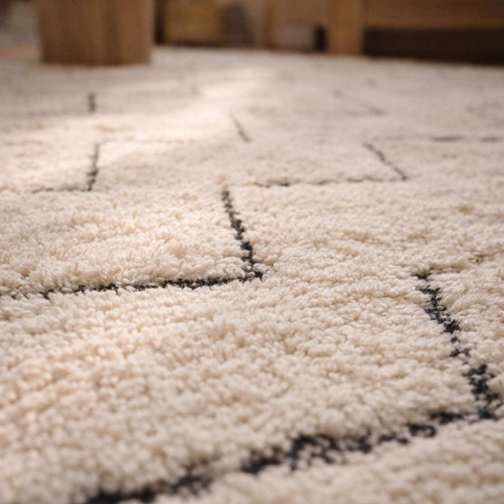 Modern Moroccan Area Rug - Repeating Chevron Design - Beni Ourain Moroccan rug in Ivory color, 183 x 274 cm