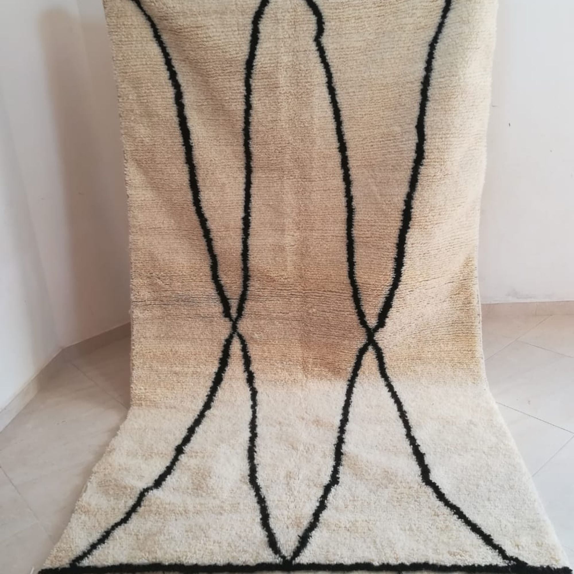 Handwoven Beni Ourain Rug - Symmetrical Loop Pattern - Hand-knotted Moroccan rug, front view showing Handwoven Beni Ourain Rug - Symmetrical Loop Pattern texture and colors