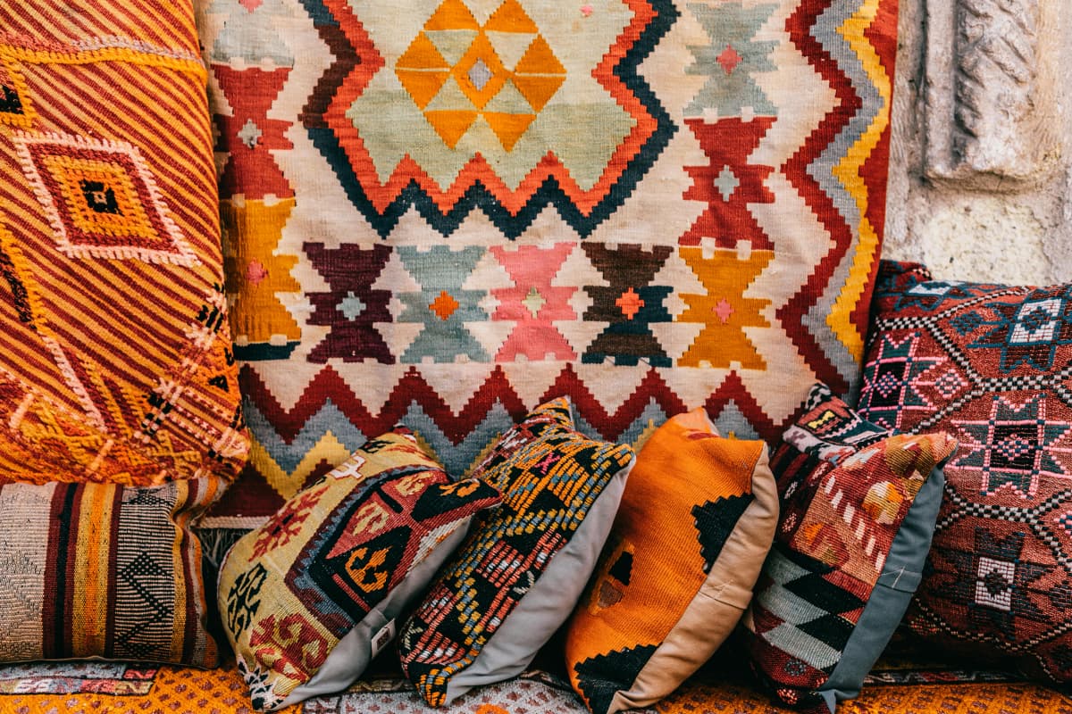 The Beauty of the Flaw: Wabi-Sabi, Modernism, and the Vintage Moroccan Rug